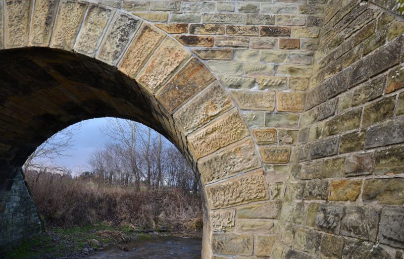 Stone Masonry Repair in Grain Valley, MO
